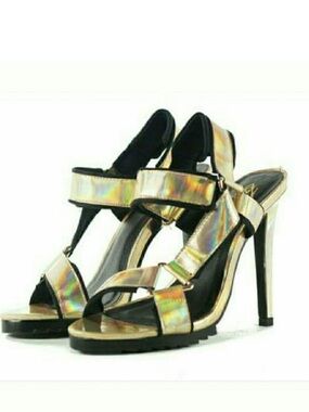 YRU size 6 heels gold black